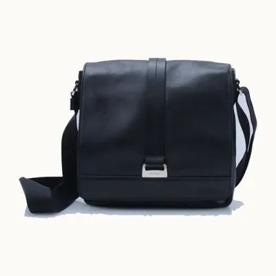 Bolsa Flap Salvatore Ferragamo Negra