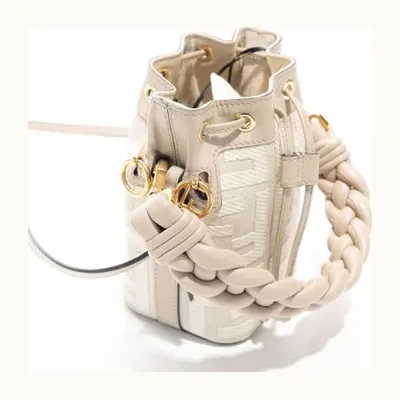 Bolsa Fendi Mon Trésor Mini