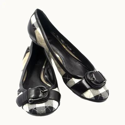 Burberry Flats, Size 39