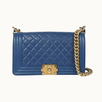 Chanel Boy mediana