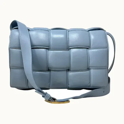 Bolsa Bottega Veneta Padded Cassette, Excelente, KV-0822