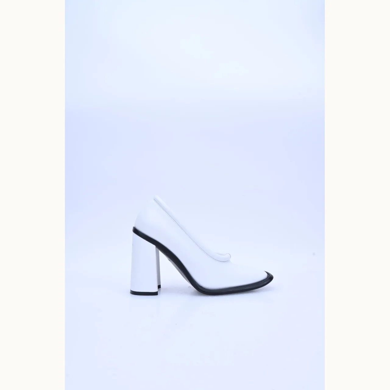Zapatillas Louis Vuitton Berlin Mule Blanco Talla 39 / 6 mx