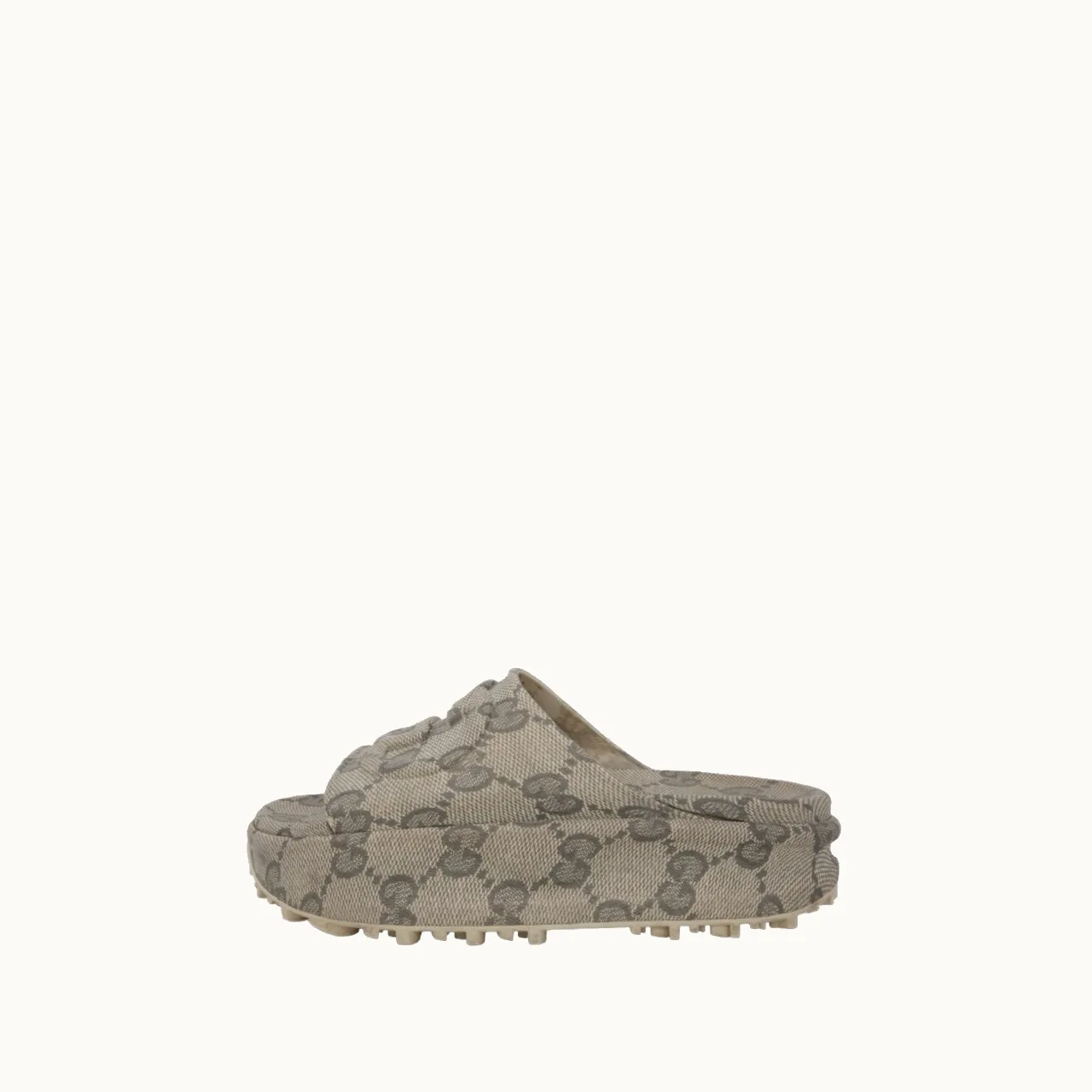 Sandalias Gucci Interlocking GG 39