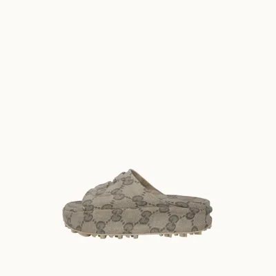 Sandalias Gucci Interlocking GG 39