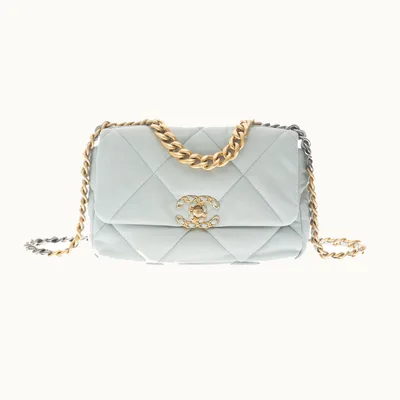 Chanel 19